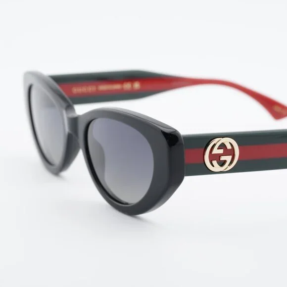 Gucci GG1862S 005 Sunglasses Black/Green Cat Eye Frame, Grey  display picture 2